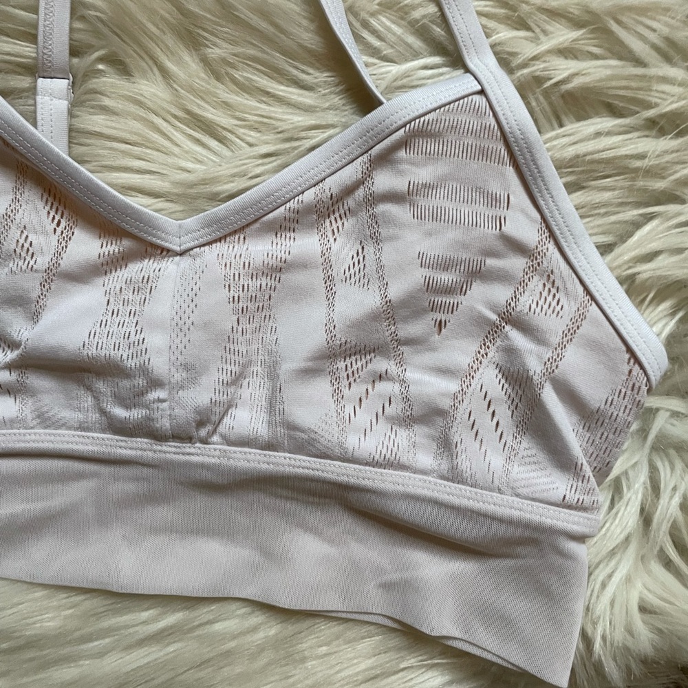 ALO Yoga Blush Pink Lace-Detail Bralette - Picture 5 of 6